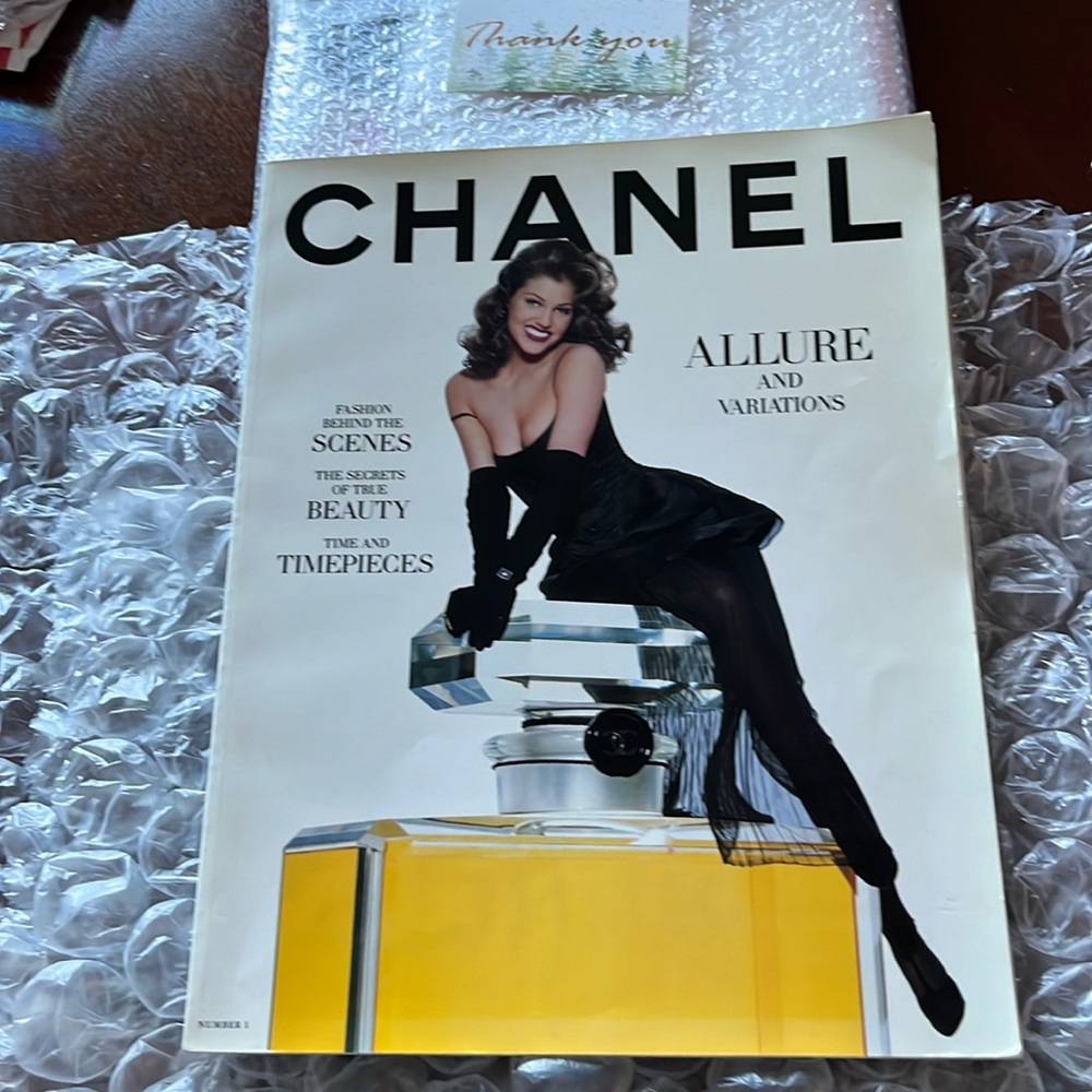 Vintage Chanel Magazine Number 1
167 pages of sophisticated fashion coverage